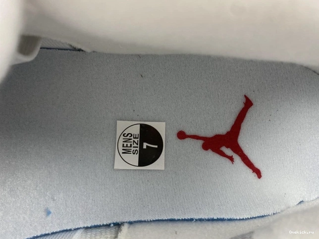 One Kick Canvas Jordan DQ4909-100 (W) 4 Retro Blank 0729